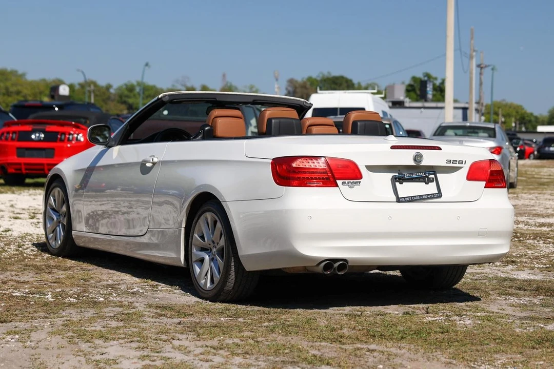 2013 BMW E93 3 Series Convertible - Image 5 of 21