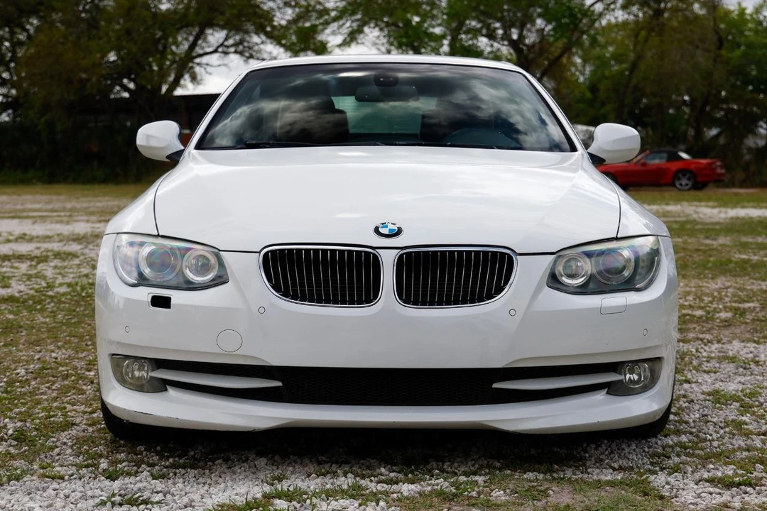 2013 BMW E93 3 Series Convertible - Image 17 of 21
