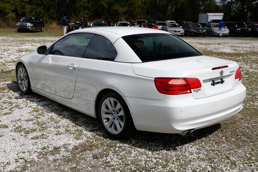 2013 BMW E93 3 Series Convertible - Image 5 of 21