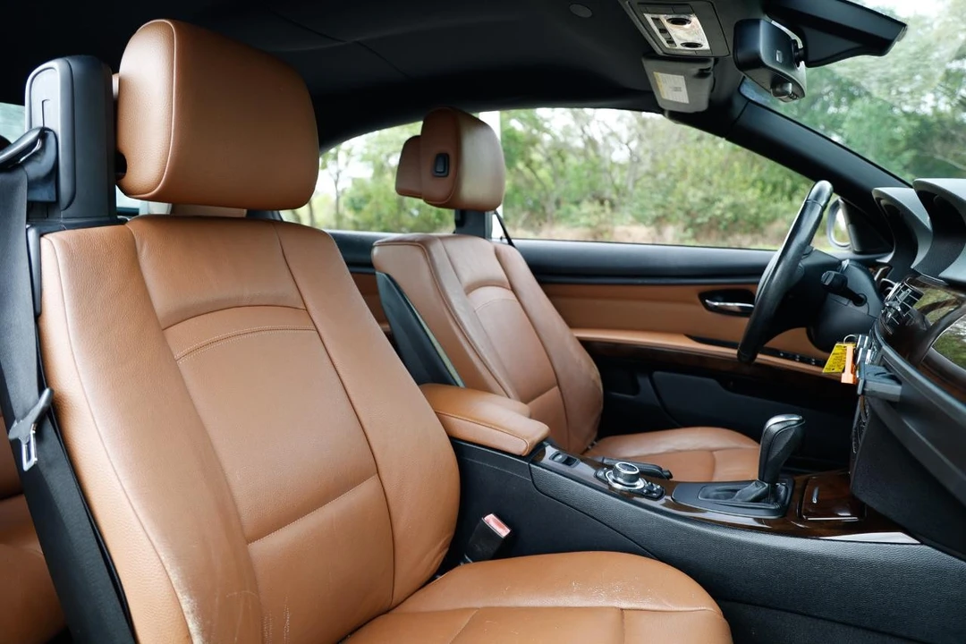 2013 BMW E93 3 Series Convertible - Image 18 of 21