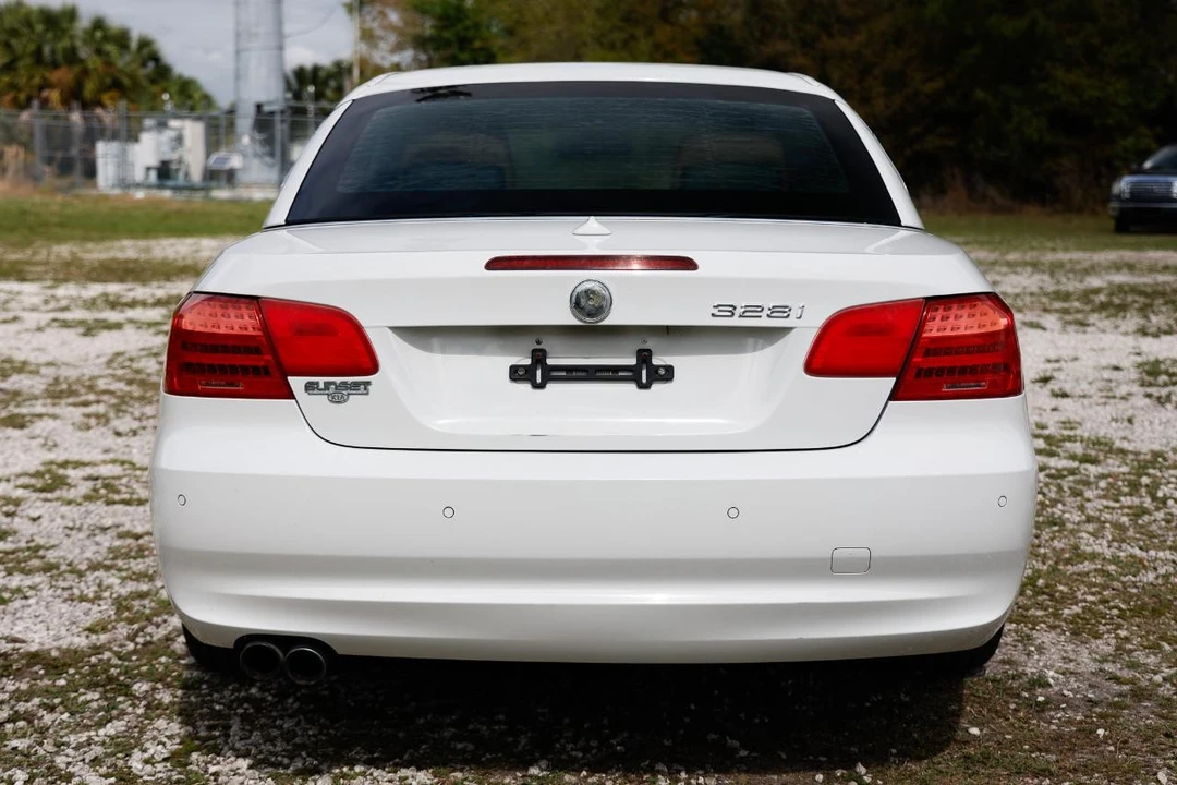 2013 BMW E93 3 Series Convertible - Image 9 of 21