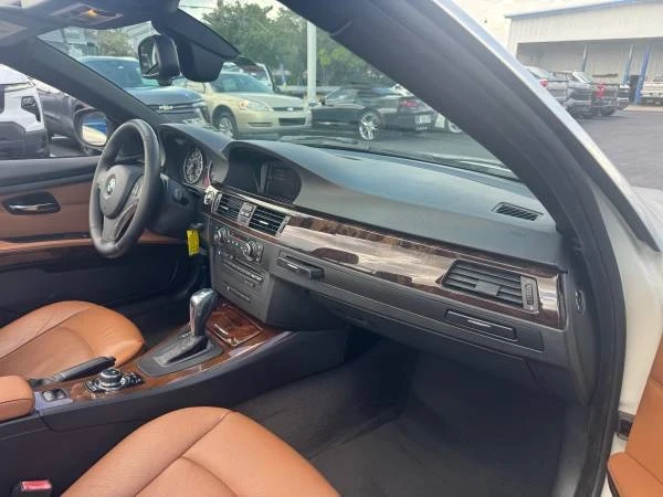 2013 BMW E93 3 Series Convertible - Image 16 of 16