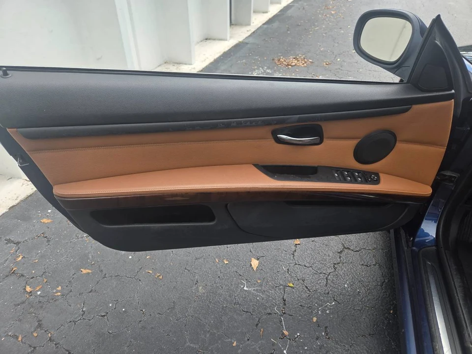 2013 BMW E93 3 Series Convertible - Image 10 of 17