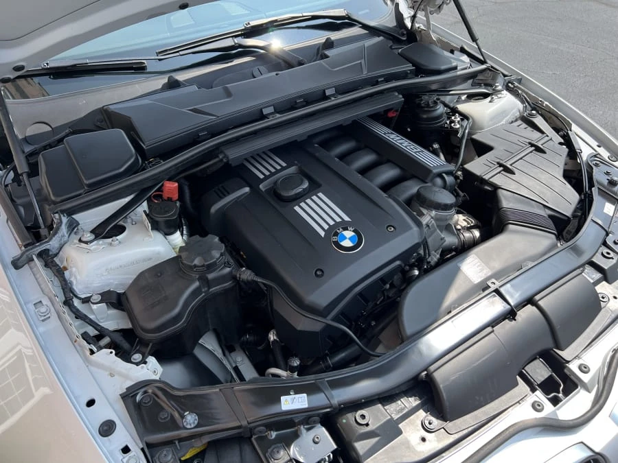 2013 BMW E93 3 Series Convertible - Image 11 of 12