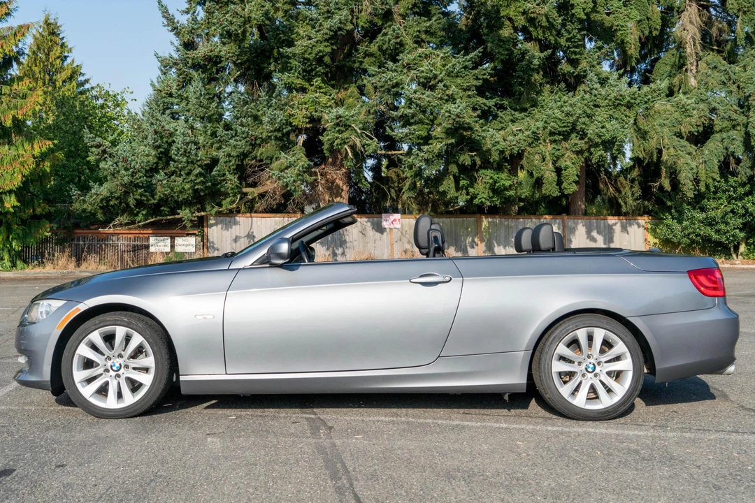 2013 BMW E93 3 Series Convertible - Image 3 of 31