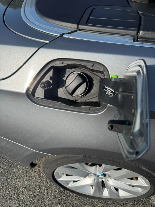 2013 BMW E93 3 Series Convertible - Image 26 of 31