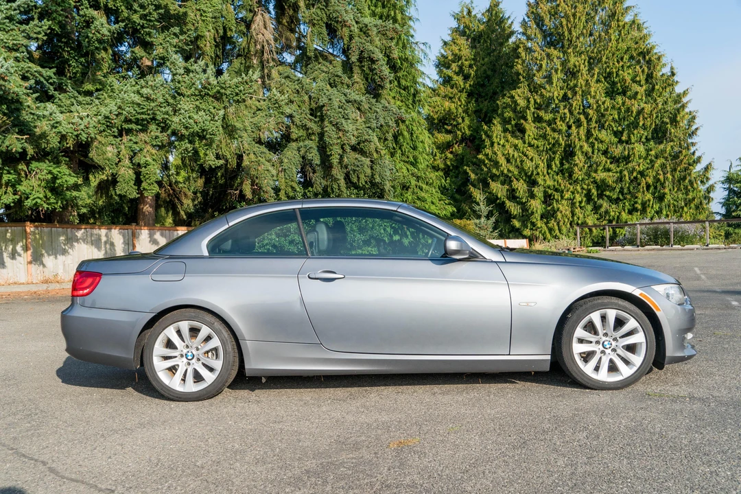 2013 BMW E93 3 Series Convertible - Image 16 of 31