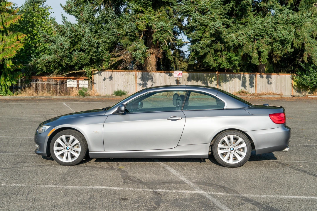 2013 BMW E93 3 Series Convertible - Image 12 of 31