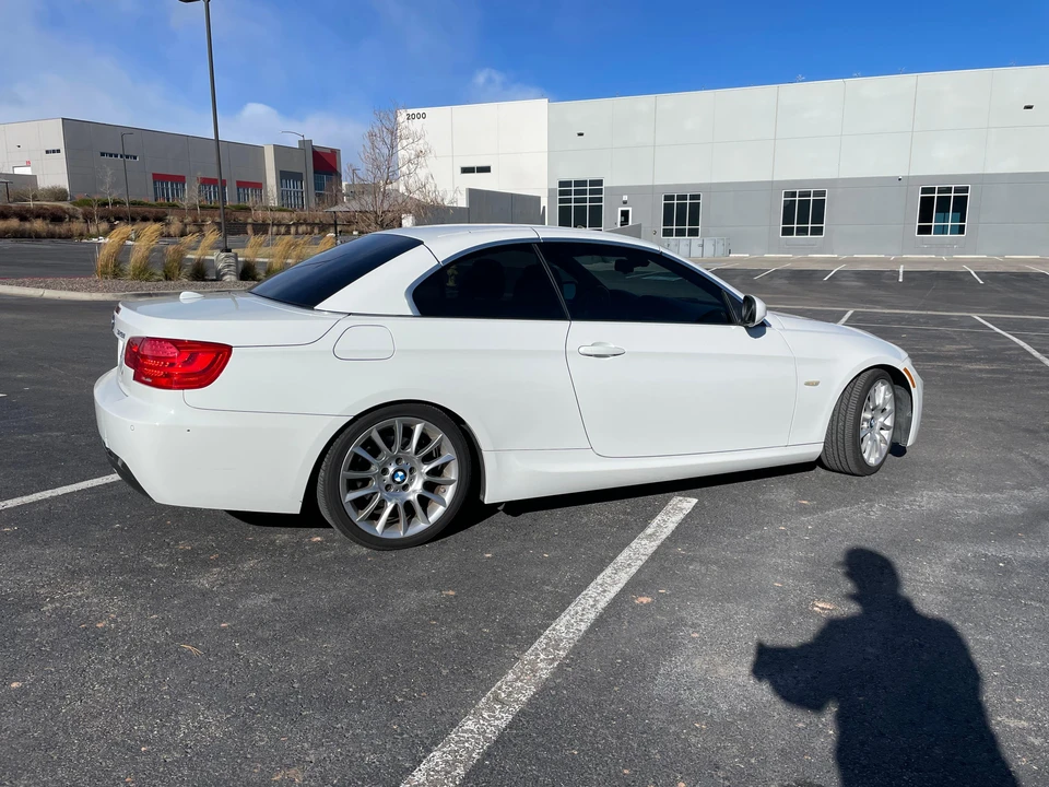 2013 BMW E93 3 Series Convertible - Image 16 of 31