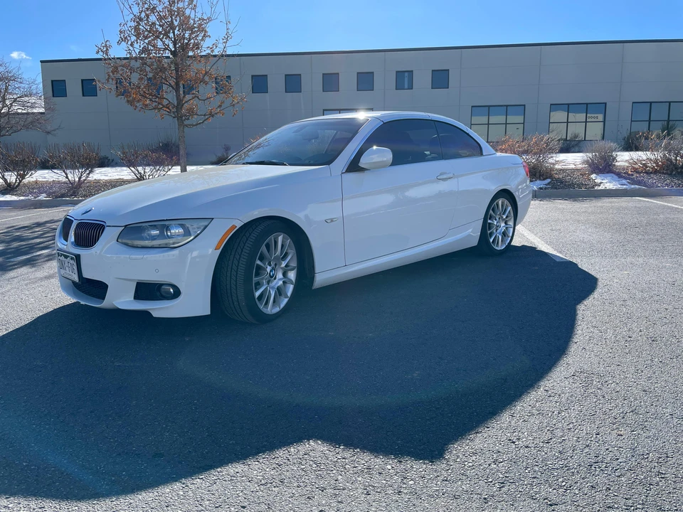 2013 BMW E93 3 Series Convertible - Image 9 of 31