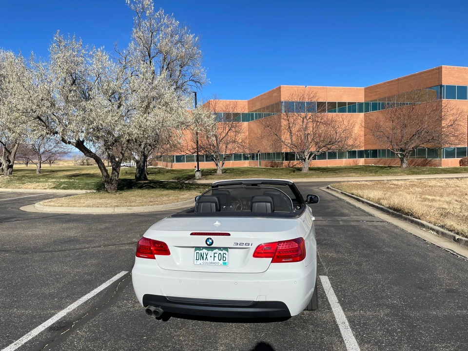 2013 BMW E93 3 Series Convertible - Image 14 of 31