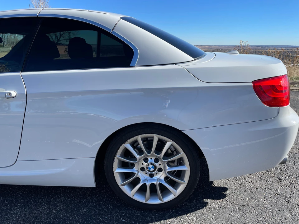 2013 BMW E93 3 Series Convertible - Image 26 of 31