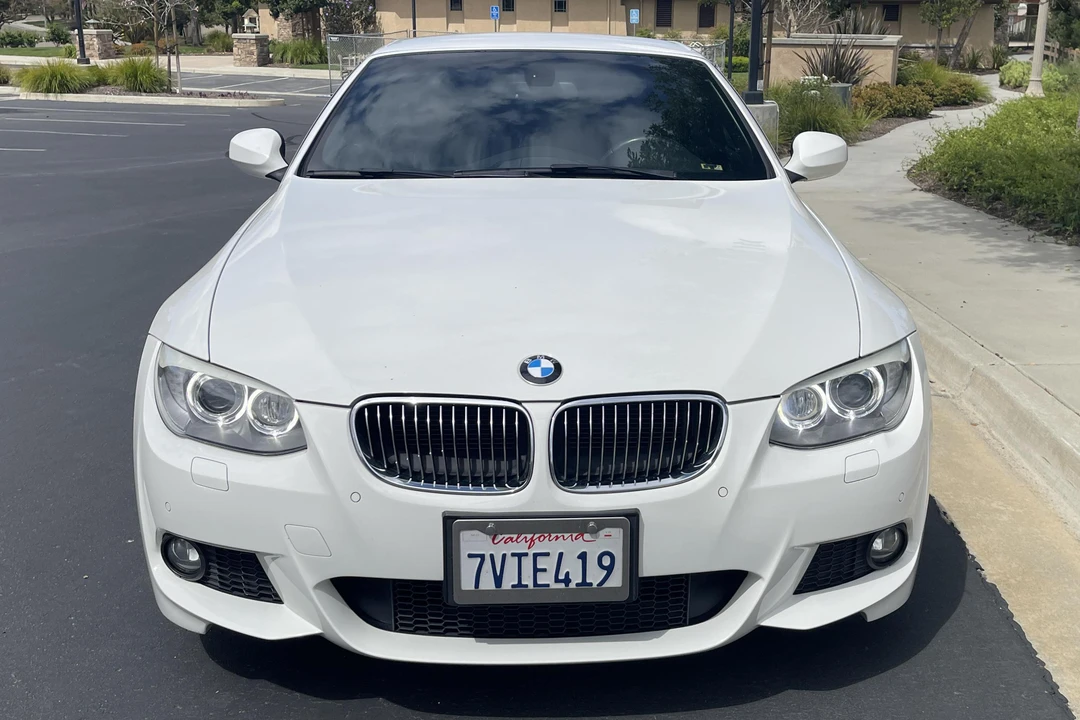 2013 BMW E93 3 Series Convertible - Image 2 of 12