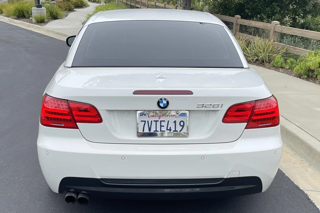 2013 BMW E93 3 Series Convertible - Image 5 of 12