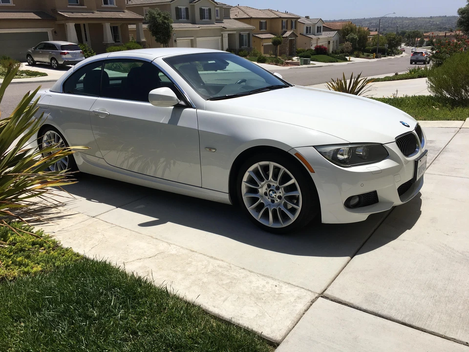 2013 BMW E93 3 Series Convertible - Image 12 of 12
