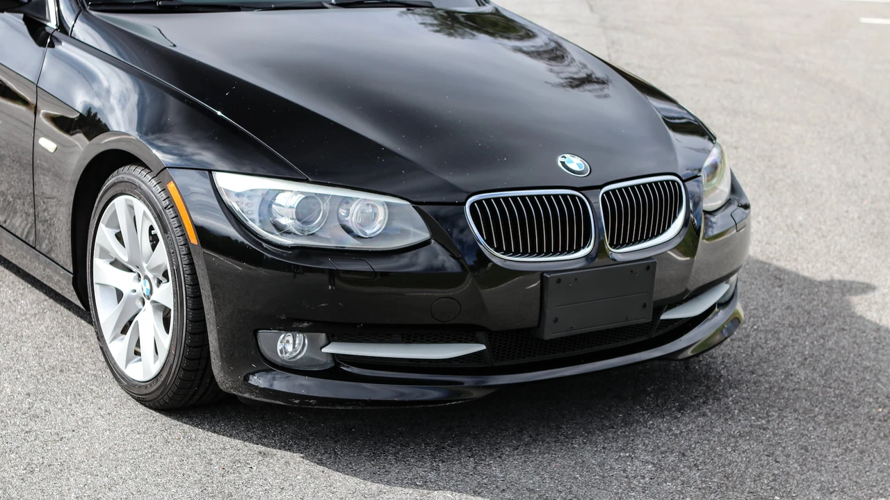 2013 BMW E93 3 Series Convertible - Image 5 of 31