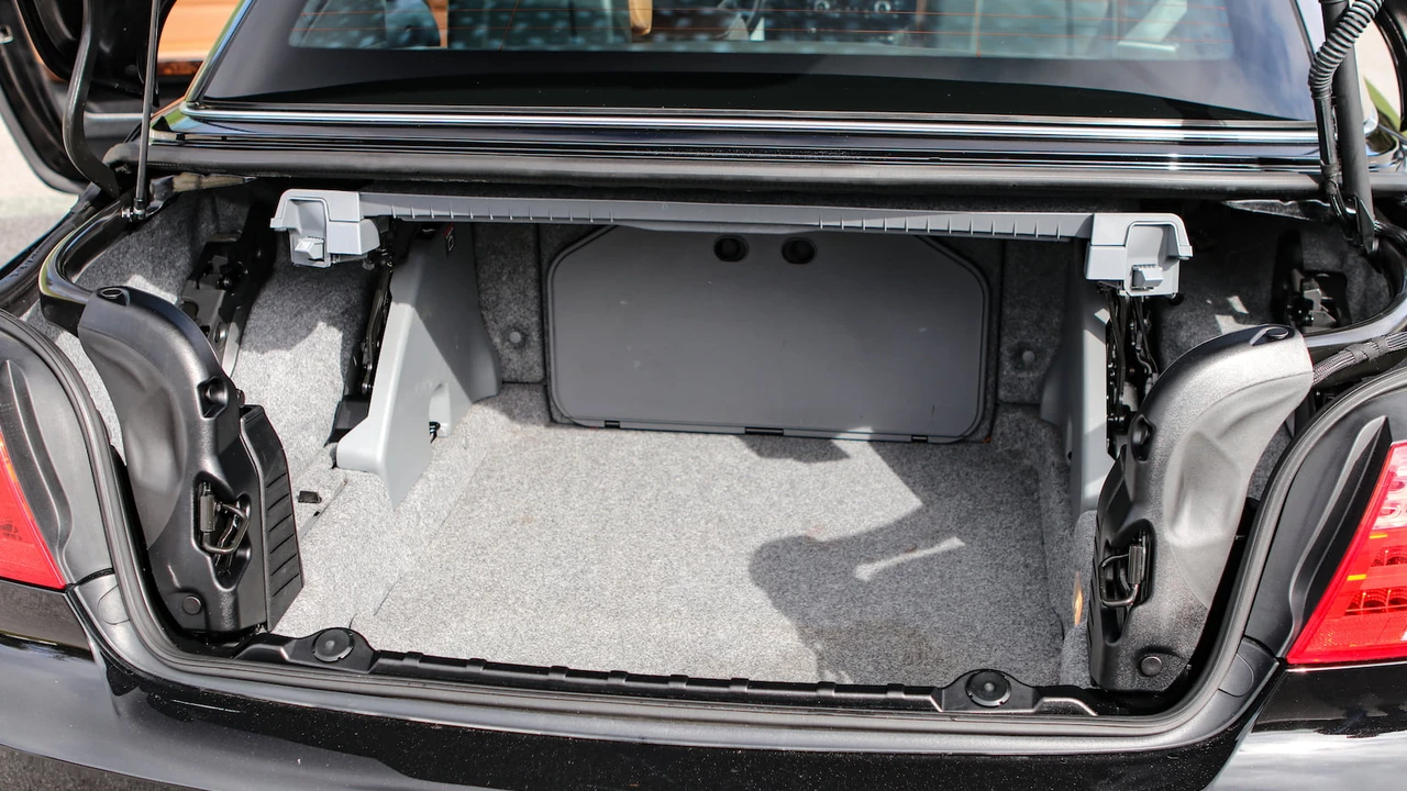 2013 BMW E93 3 Series Convertible - Image 22 of 31