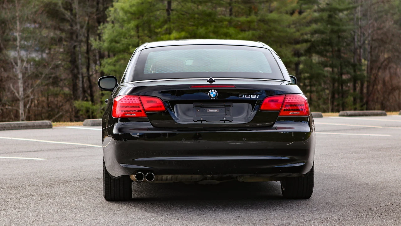 2013 BMW E93 3 Series Convertible - Image 29 of 31