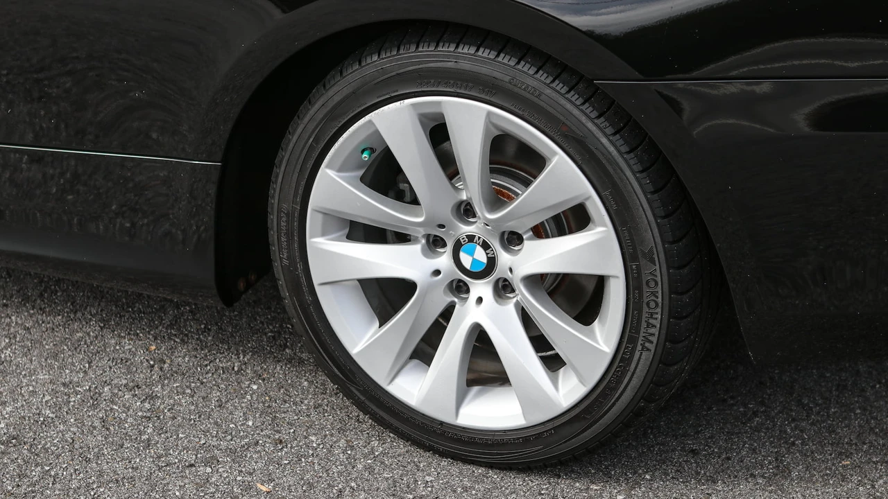 2013 BMW E93 3 Series Convertible - Image 31 of 31