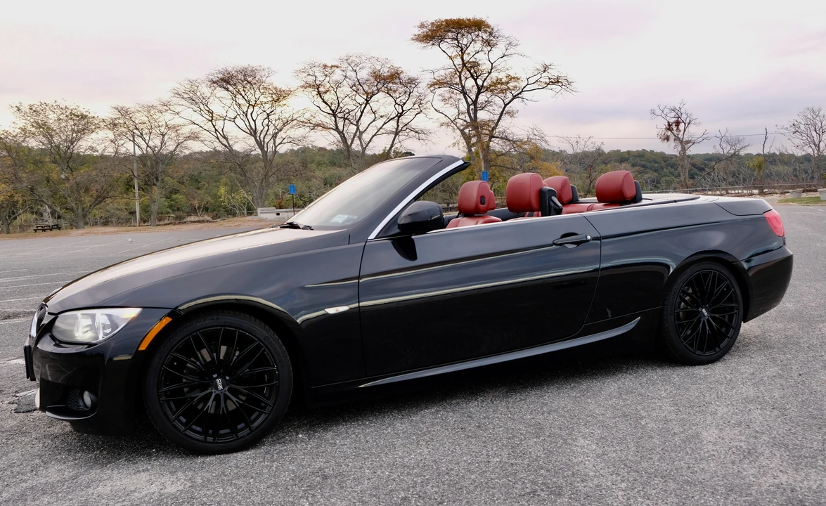 2013 BMW E93 3 Series Convertible - Image 26 of 31