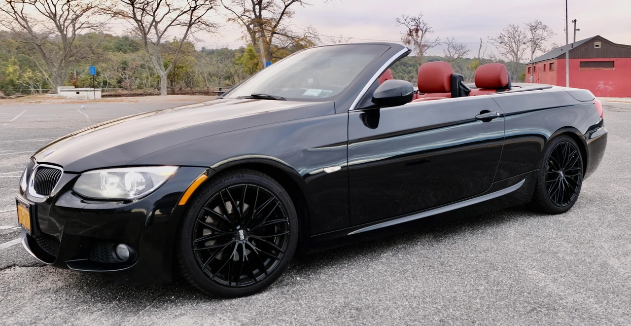 2013 BMW E93 3 Series Convertible - Image 25 of 31