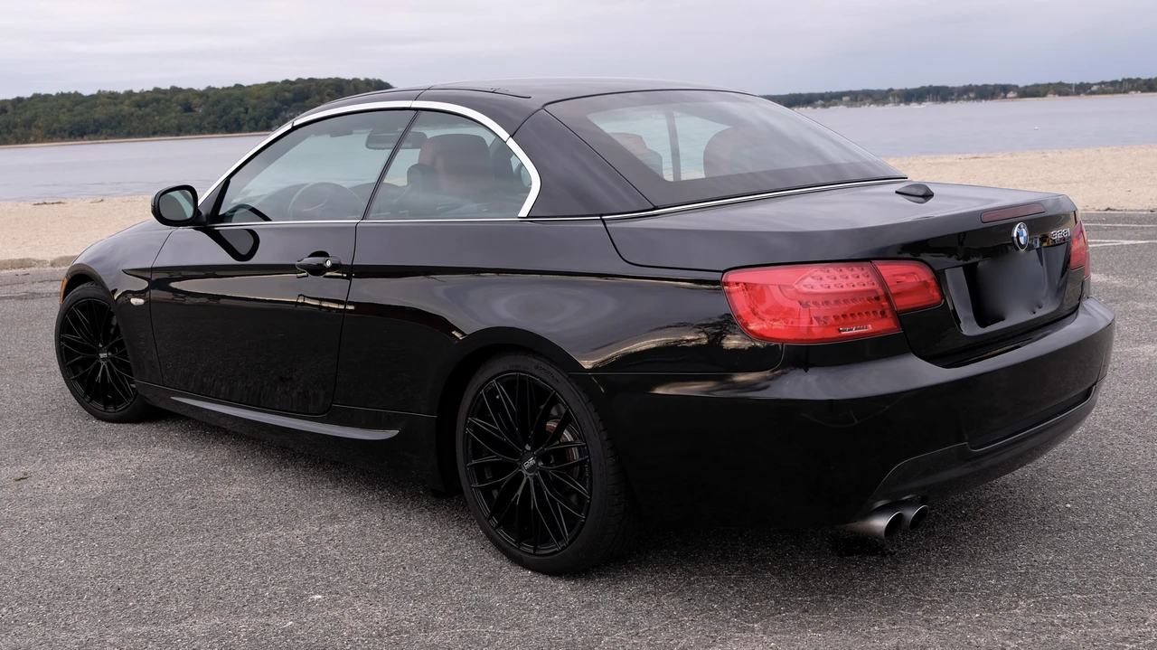 2013 BMW E93 3 Series Convertible - Image 10 of 31
