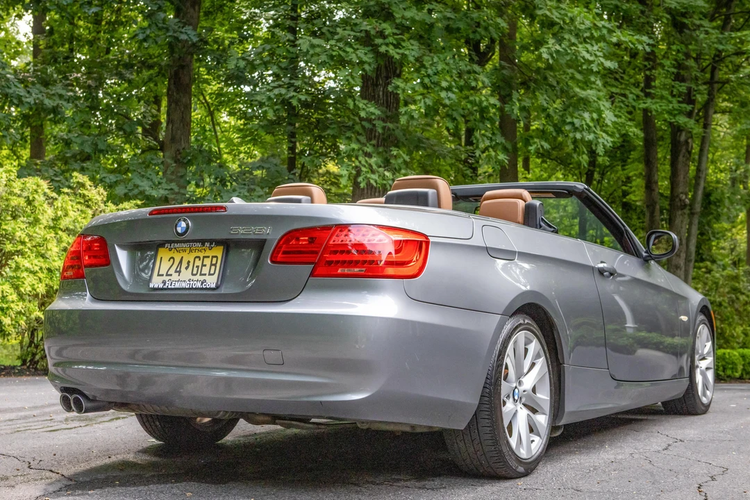 2013 BMW E93 3 Series Convertible - Image 12 of 31