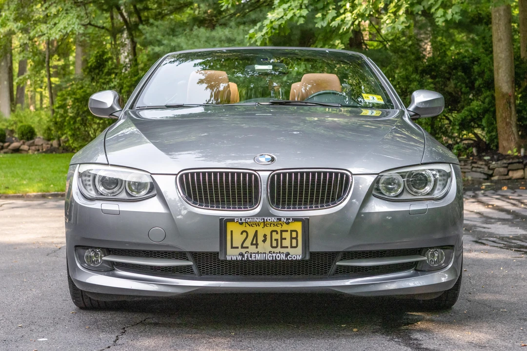 2013 BMW E93 3 Series Convertible - Image 2 of 31