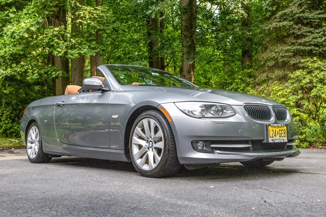 2013 BMW E93 3 Series Convertible - Image 9 of 31