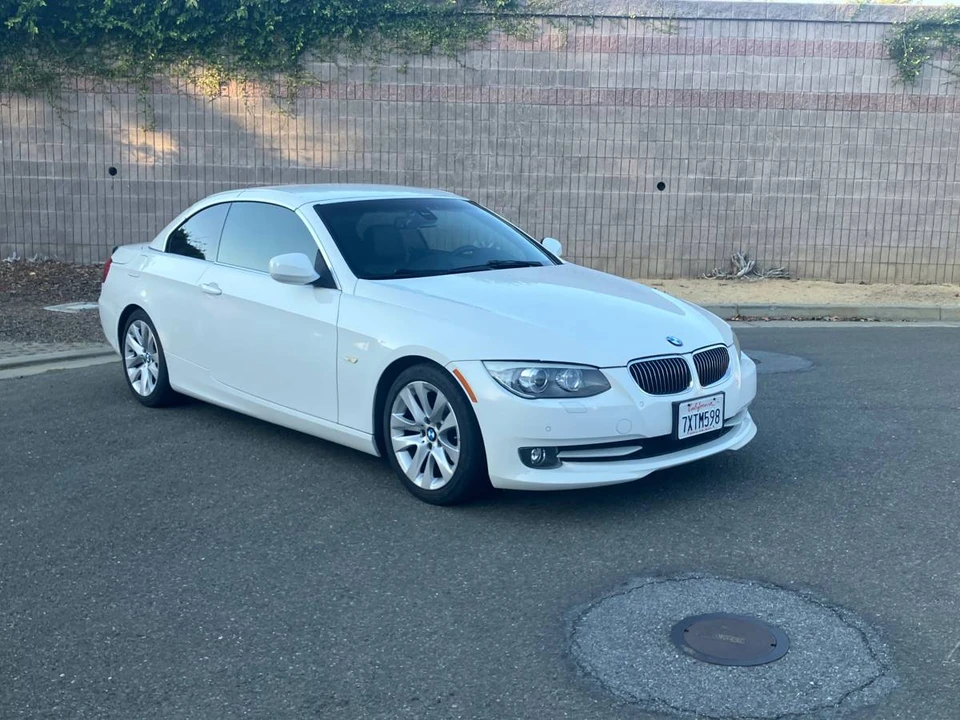 2013 BMW E93 3 Series Convertible - Image 11 of 18