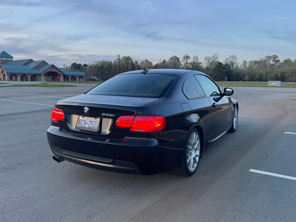 2013 BMW E92 3 Series Coupe - Image 11 of 31