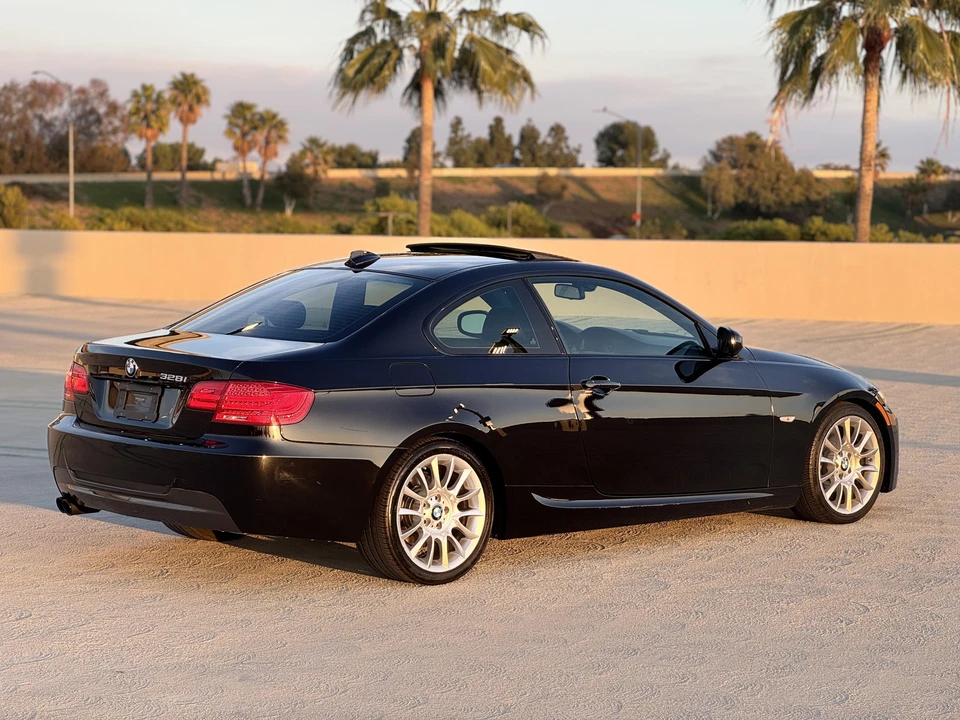2013 BMW E92 3 Series Coupe - Image 9 of 31