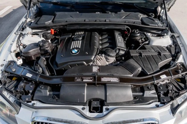 2013 BMW E93 3 Series Convertible - Image 6 of 7