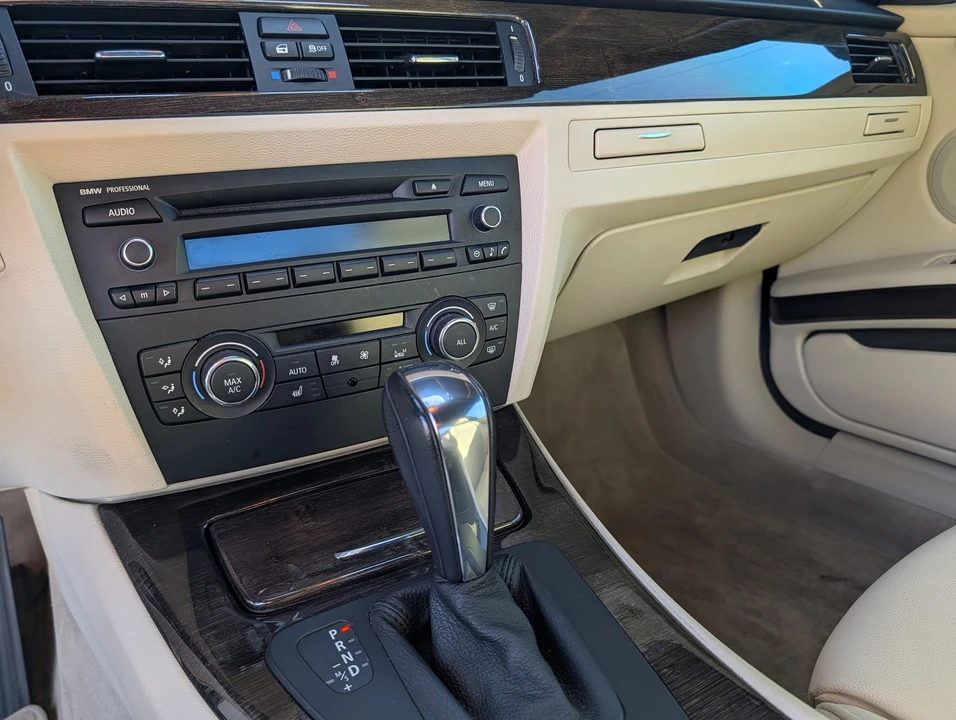 2013 BMW E92 3 Series Coupe - Image 26 of 31
