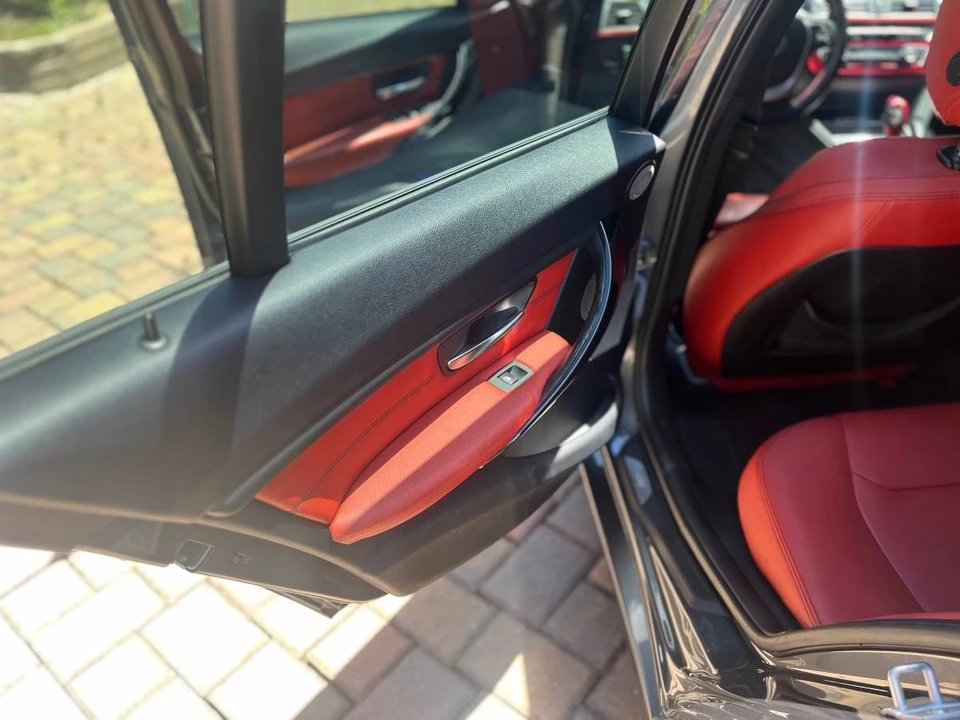 2013 BMW 3 Series - Image 6 of 10
