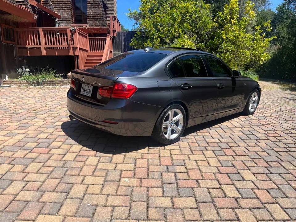 2013 BMW 3 Series - Image 3 of 10
