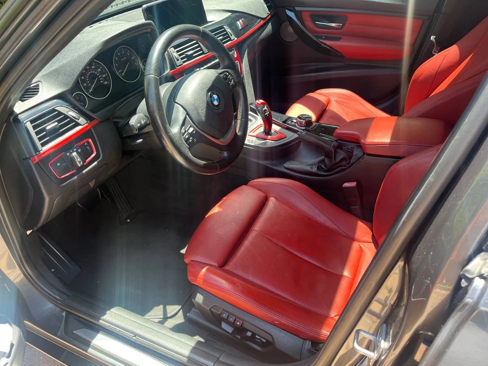 2013 BMW 3 Series - Image 4 of 10