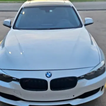 2013 BMW 328i Luxury Sedan