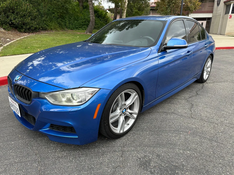 2013 BMW F30 3 Series Sedan - Image 11 of 31