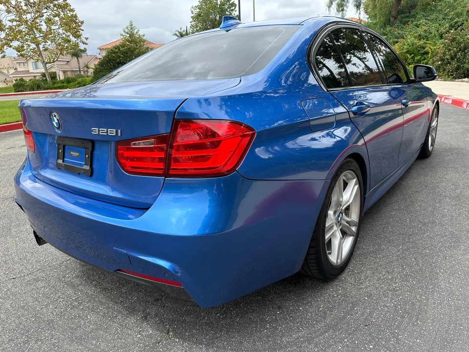 2013 BMW F30 3 Series Sedan - Image 15 of 31