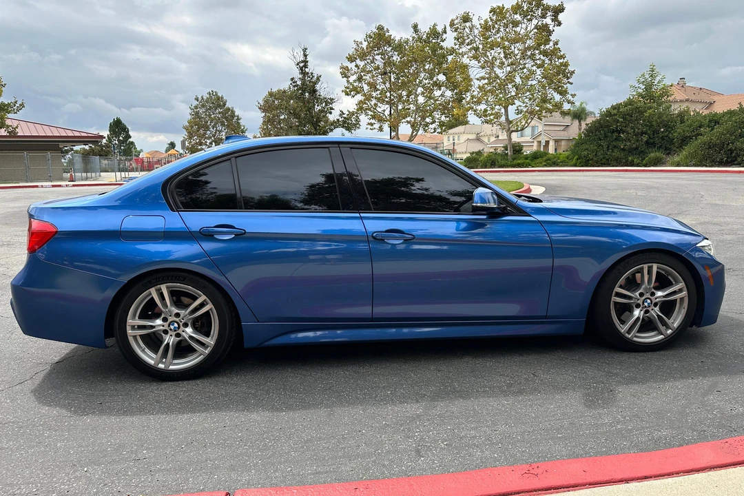 2013 BMW F30 3 Series Sedan - Image 3 of 31