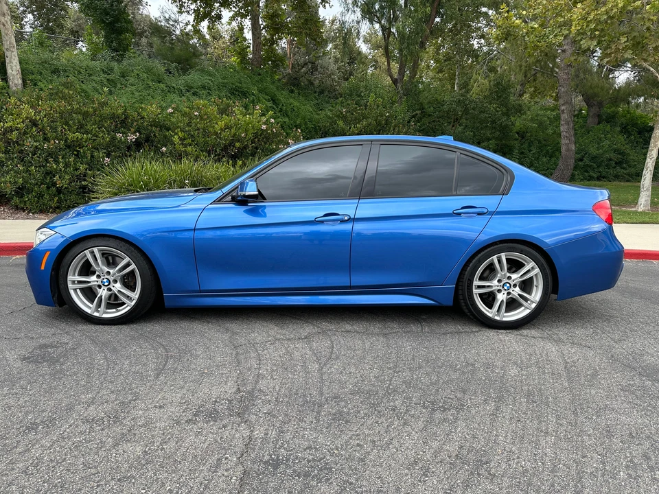 2013 BMW F30 3 Series Sedan - Image 12 of 31