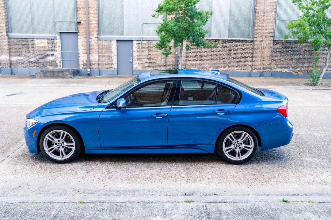 2013 BMW F30 3 Series Sedan - Image 12 of 31
