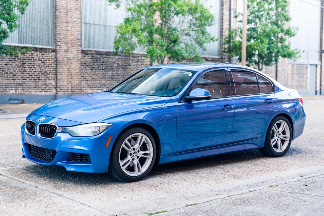 2013 BMW F30 3 Series Sedan - Image 11 of 31