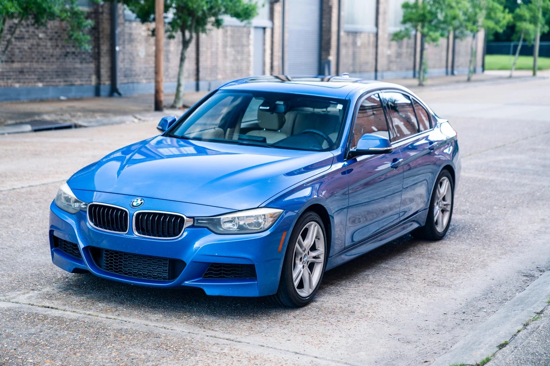 2013 BMW F30 3 Series Sedan - Image 9 of 31