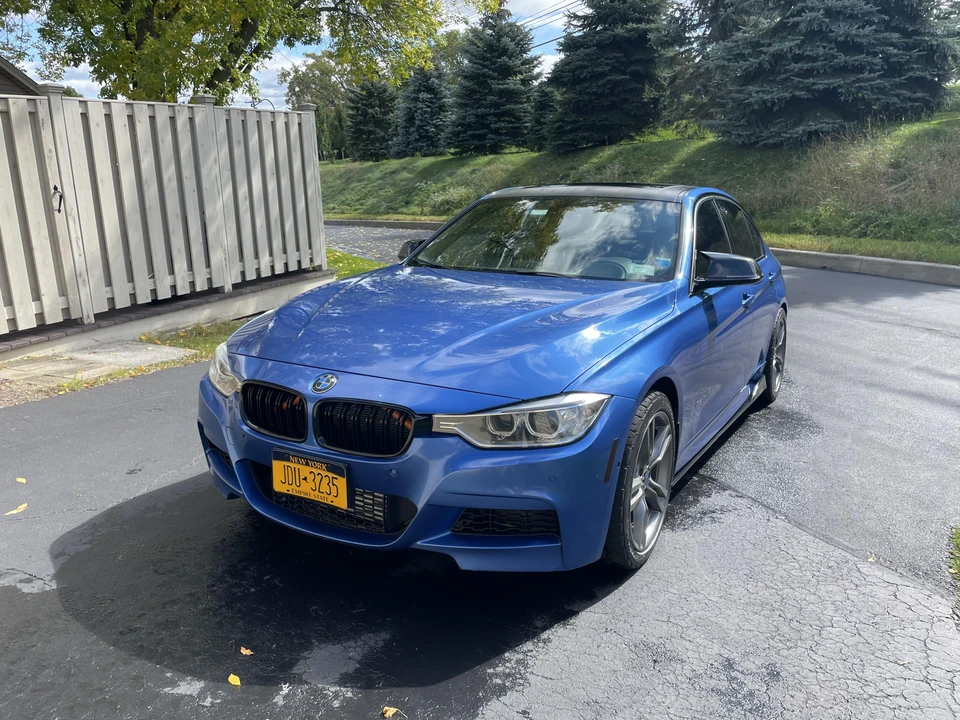 2013 BMW F30 3 Series Sedan - Image 8 of 31