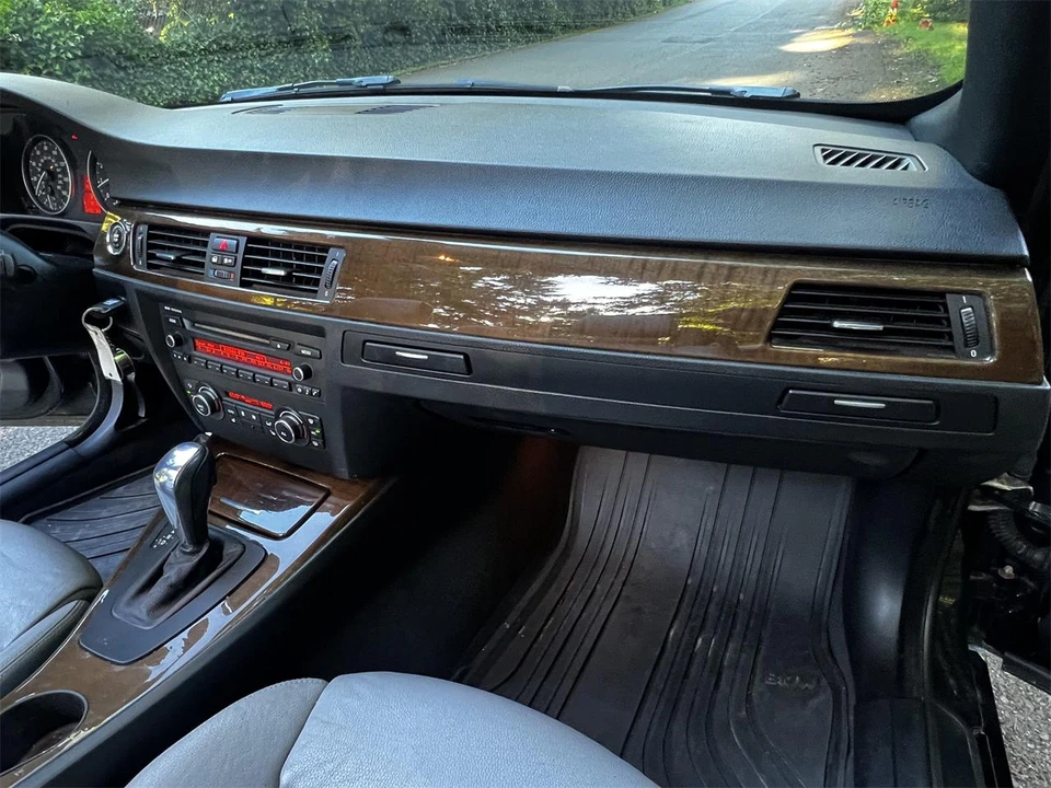 2013 BMW F30 3 Series Sedan - Image 23 of 31