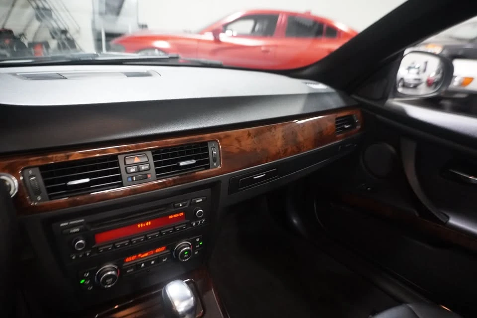 2013 BMW E93 3 Series Convertible - Image 12 of 19