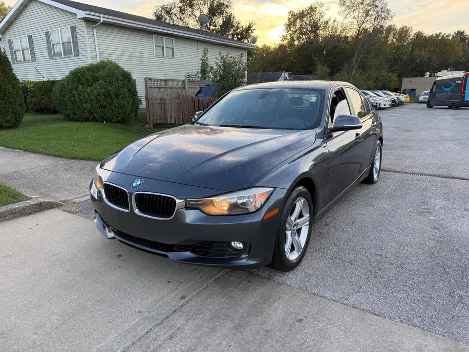 2013 BMW F30 3 Series Sedan - Image 11 of 20