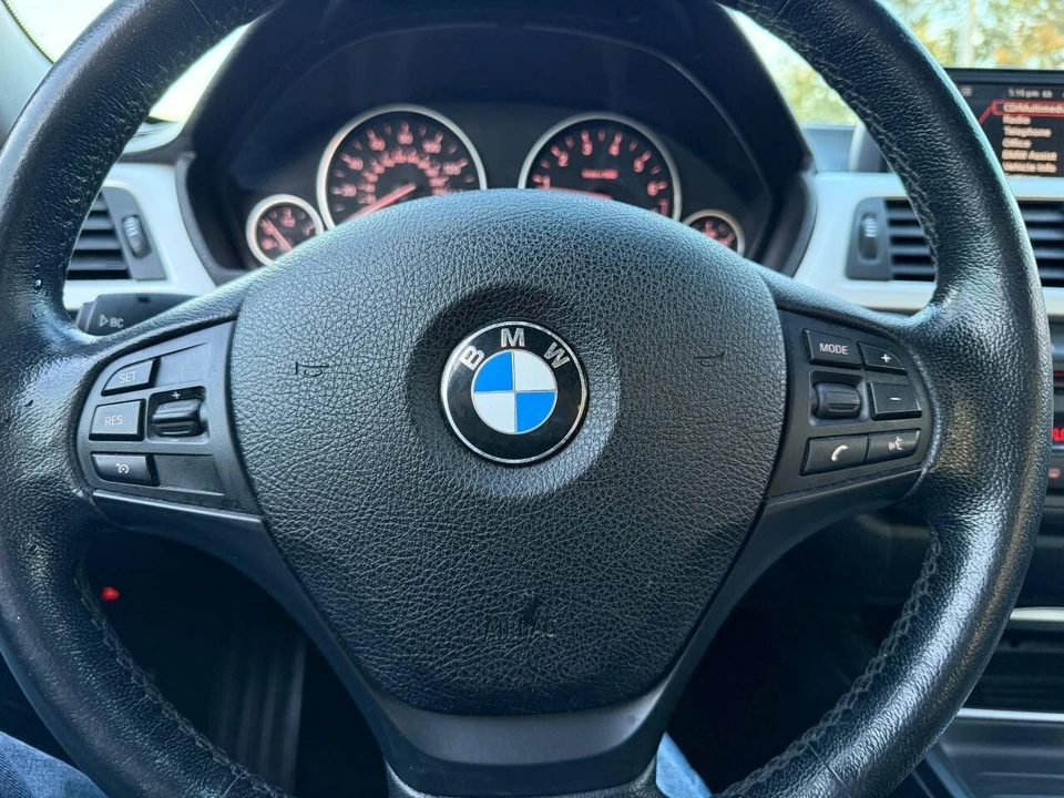 2013 BMW F30 3 Series Sedan - Image 3 of 20